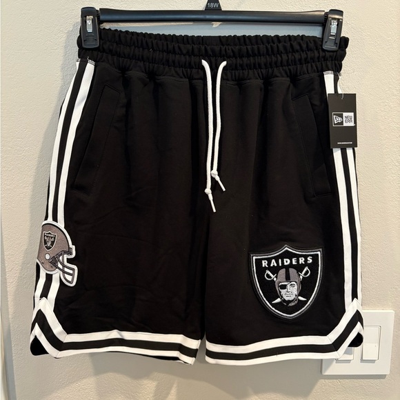 New Era Other - New Era Las Vegas Raiders Shorts Black Men’s New With Tags Size Medium